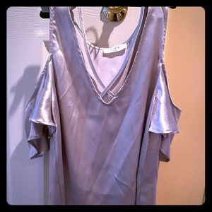 Silver flowy top with cold shoulders 🎉